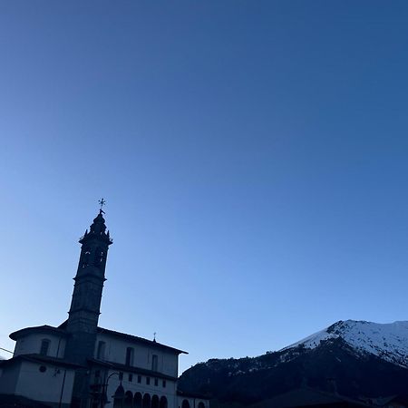 Suite Panoramica Casa Vacanza Di Alex G Oltre il Colle Bagian luar foto